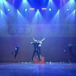 常悦成人舞蹈视频,轻松入门，舞动身心新体验