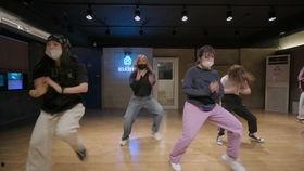 打鼓舞蹈视频成人女生,成人女生打鼓舞蹈风采展示