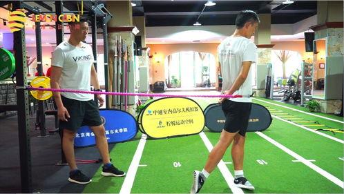 成人高尔夫教学图片视频,从入门到精通的图片与视频解析