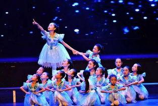 古诗有关的成人舞蹈视频,古诗意境下的成人舞蹈风采